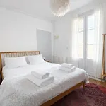 Апартаменты Beautiful With Terrace Аркашон