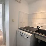 Beautiful With Terrace Апартаменты