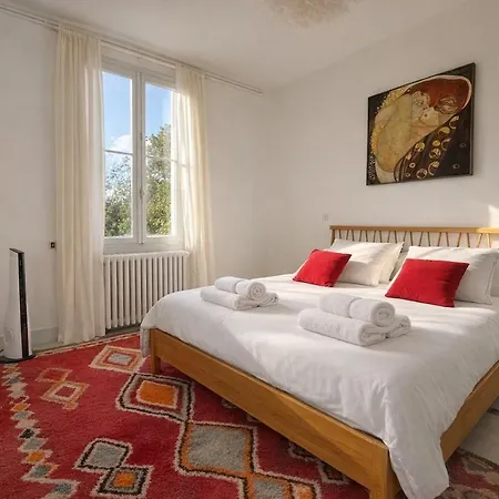 Beautiful With Terrace *