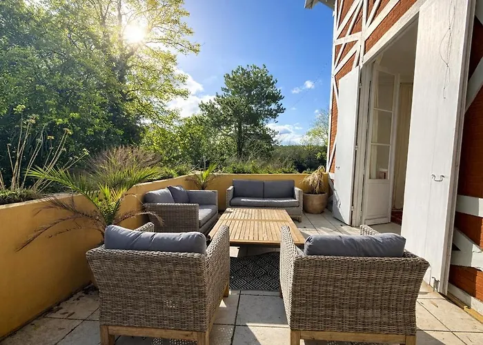 Beautiful With Terrace * Arcachon