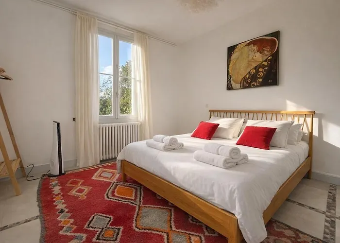 Beautiful With Terrace *